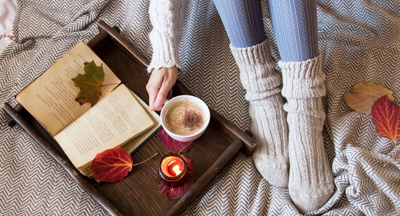 The Art of Cocooning... How to make your home a fall retreat PLUS we share an appple pie baked oatmeal recipe
